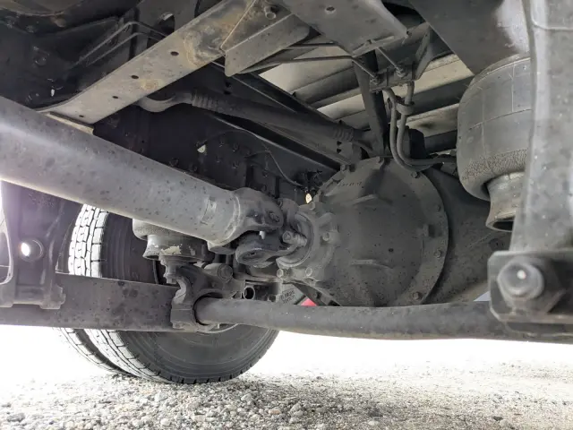 いすゞ フォワード 2PG-FRR90T2(2WD)の写真28