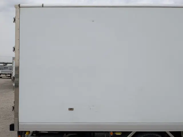 いすゞ フォワード 2PG-FRR90T2(2WD)の写真34