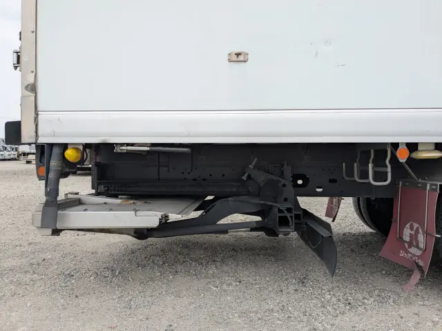 いすゞ フォワード 2PG-FRR90T2(2WD)の写真35