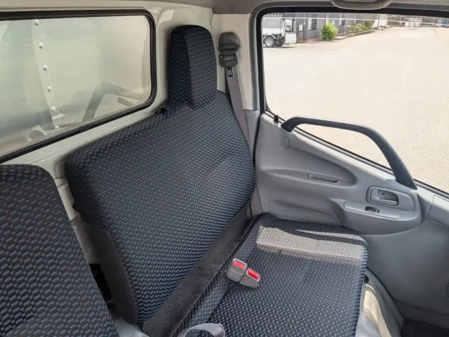 日野 デュトロ 2RG-XZC605M(2WD)の写真29