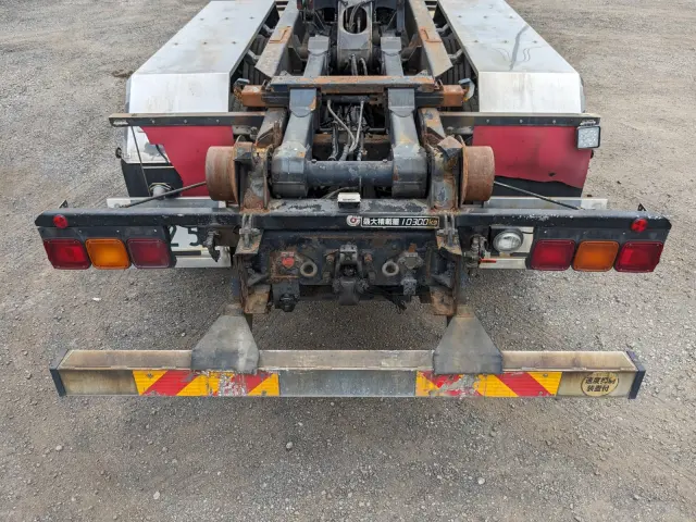 日野 プロフィア LDG-FS1ERBA(6x4)の写真9