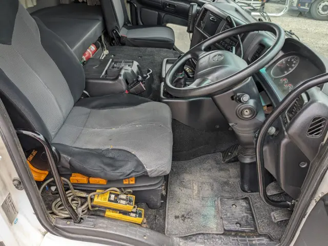 日野 プロフィア LDG-FS1ERBA(6x4)の写真37