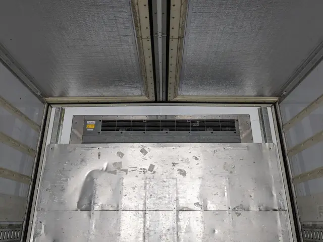 いすゞ フォワード LKG-FTR90T2(2WD)の写真15