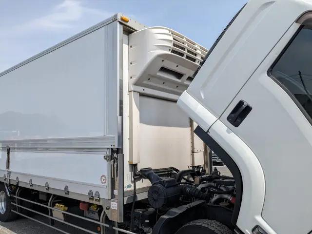 いすゞ フォワード LKG-FTR90T2(2WD)の写真49