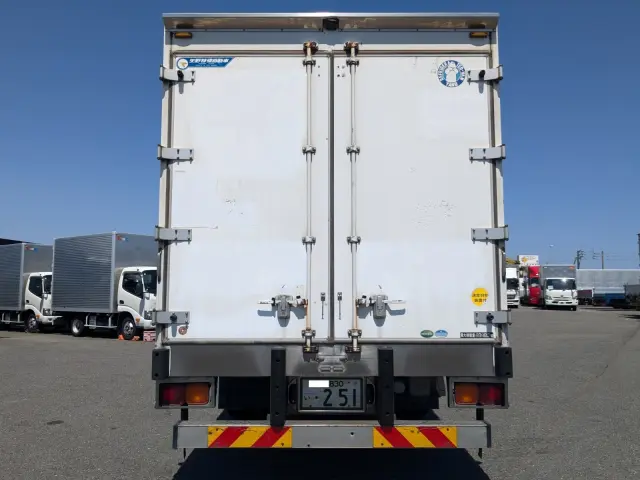 いすゞ フォワード QKG-FTR34T2(2WD)の写真6