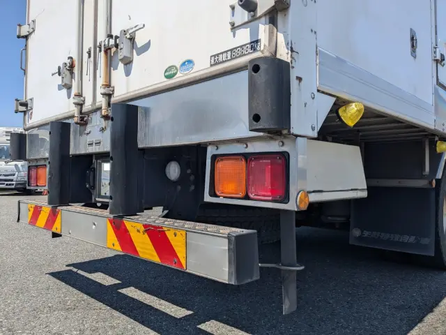いすゞ フォワード QKG-FTR34T2(2WD)の写真8