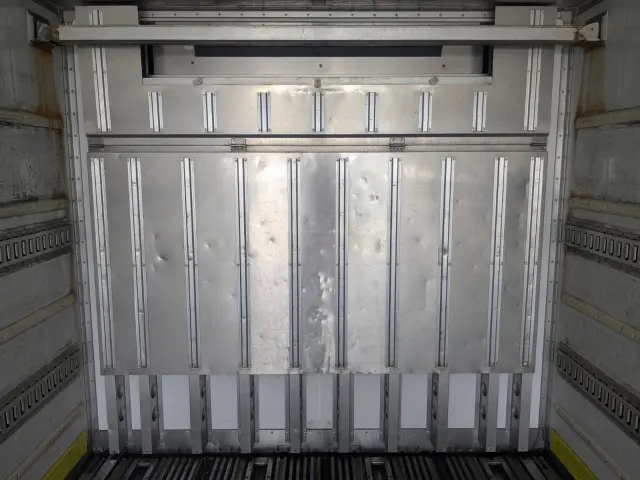いすゞ フォワード QKG-FTR34T2(2WD)の写真18
