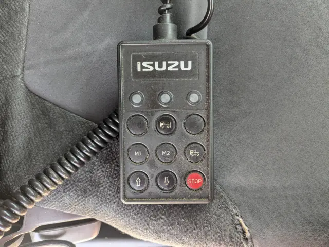 いすゞ フォワード QKG-FTR34T2(2WD)の写真47