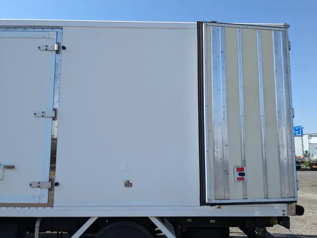 いすゞ エルフ TKG-NPR85AN(2WD)の写真20