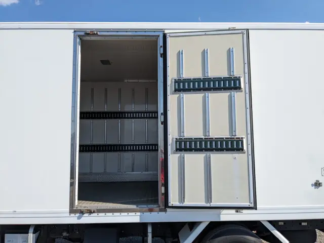 いすゞ エルフ TKG-NPR85AN(2WD)の写真26