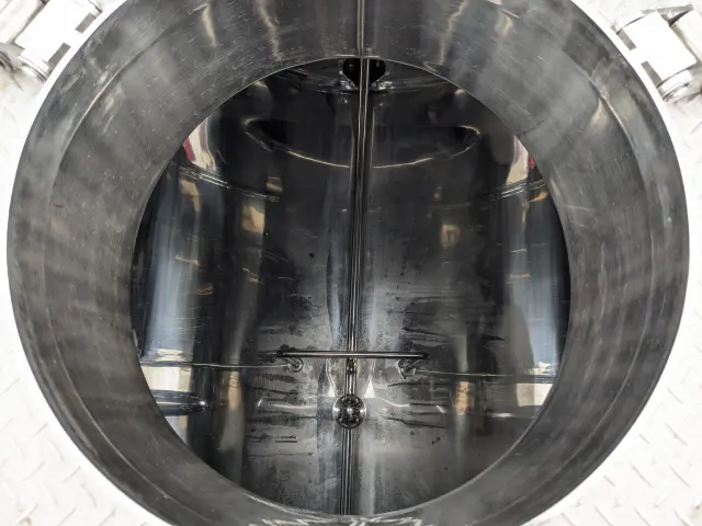 いすゞ ギガ 2PG-CYE77DM(6x2)の写真16