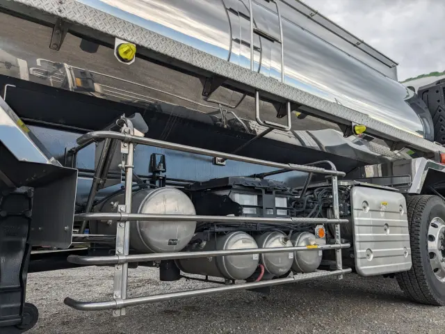 いすゞ ギガ 2PG-CYE77DM(6x2)の写真28