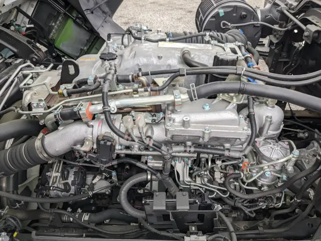 いすゞ ギガ 2PG-CYE77DM(6x2)の写真36