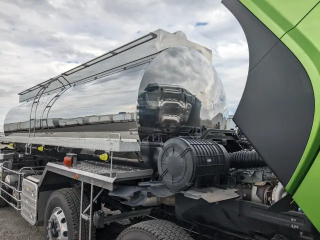 いすゞ ギガ 2PG-CYE77DM(6x2)の写真40