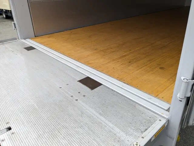 日野 レンジャー 2KG-FD2ABG(2WD)の写真35