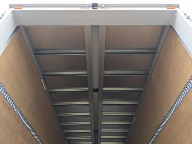 日野 レンジャー 2KG-FD2ABG(2WD)の写真10