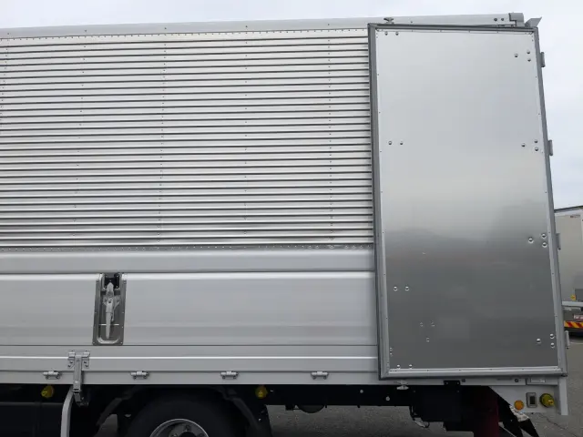 日野 レンジャー 2KG-FD2ABG(2WD)の写真21