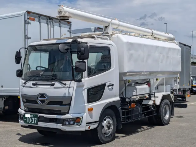 日野 レンジャー 2KG-GC2ABA(2WD)の写真1