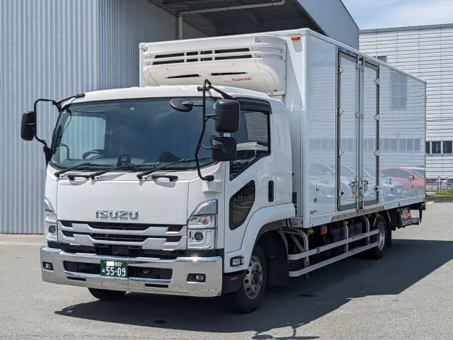 いすゞ フォワード 2PG-FRR90T2(2WD)の写真1