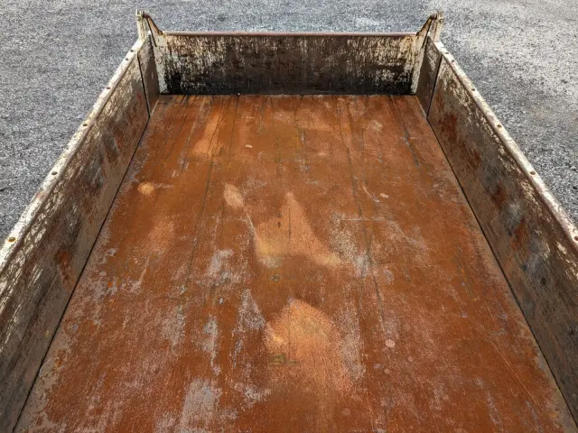 いすゞ エルフ TPG-NKR85AD(2WD)の写真15