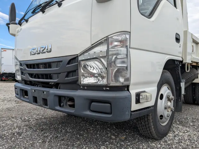 いすゞ エルフ TPG-NKR85AD(2WD)の写真47