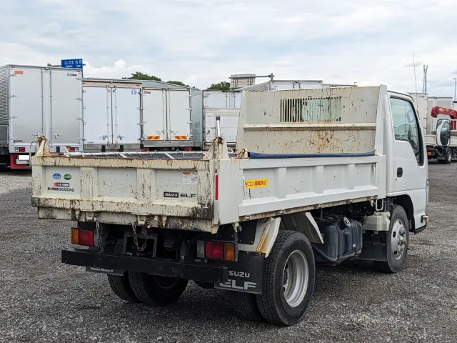 いすゞ エルフ TPG-NKR85AD(2WD)の写真5