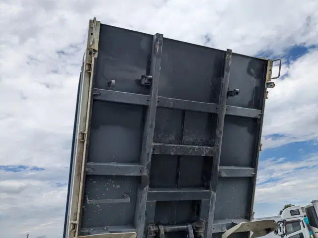 いすゞ エルフ TPG-NKR85AD(2WD)の写真30