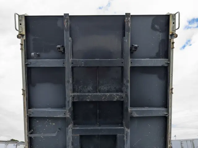 いすゞ エルフ TPG-NKR85AD(2WD)の写真35