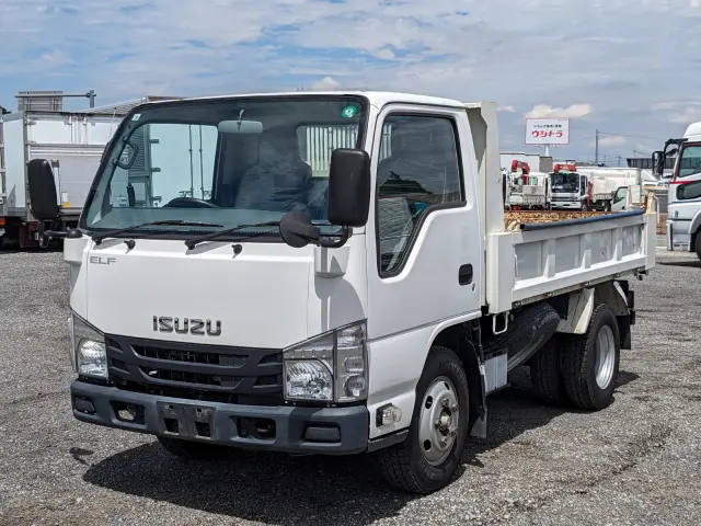 いすゞ エルフ TPG-NKR85AD(2WD)の写真1