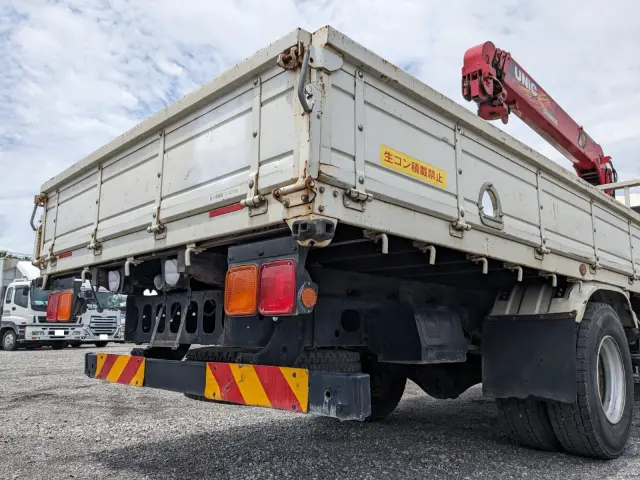 いすゞ フォワード 2PG-FRR90S1(2WD)の写真6