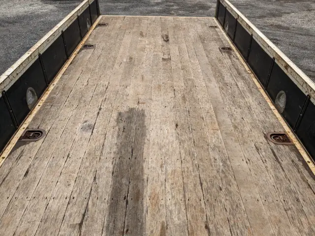 いすゞ フォワード 2PG-FRR90S1(2WD)の写真13