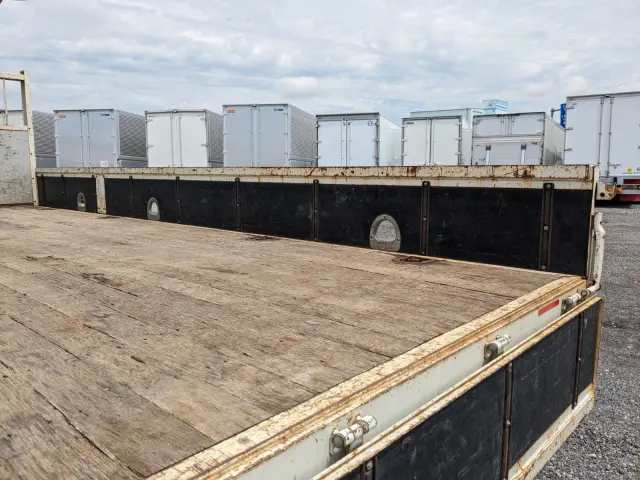 いすゞ フォワード 2PG-FRR90S1(2WD)の写真14