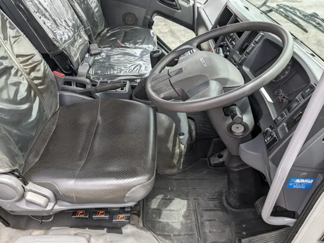 いすゞ フォワード 2PG-FRR90S1(2WD)の写真39