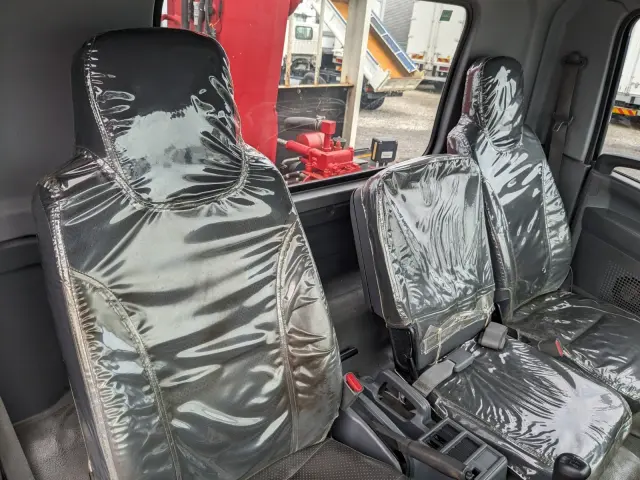 いすゞ フォワード 2PG-FRR90S1(2WD)の写真41