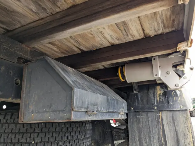 日野 レンジャー 2KG-FC2ABA(2WD)の写真24