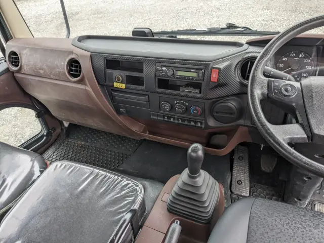 日野 レンジャー 2KG-FC2ABA(2WD)の写真26