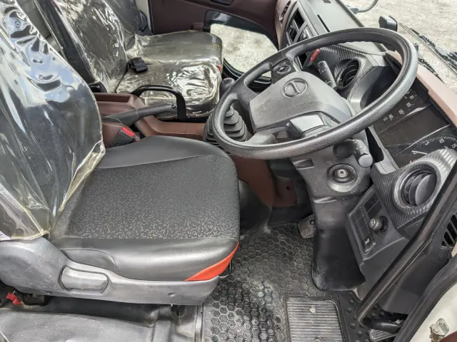 日野 レンジャー 2KG-FC2ABA(2WD)の写真39