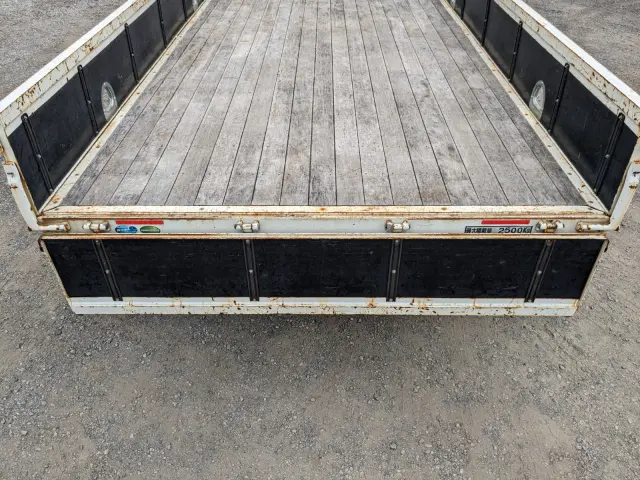 いすゞ フォワード 2PG-FRR90S1(2WD)の写真10