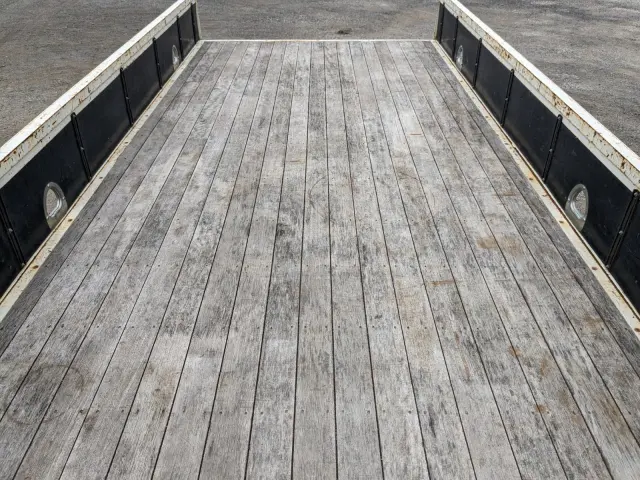 いすゞ フォワード 2PG-FRR90S1(2WD)の写真13