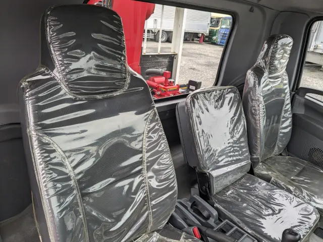 いすゞ フォワード 2PG-FRR90S1(2WD)の写真41