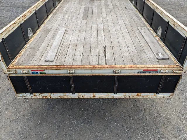 いすゞ フォワード 2PG-FRR90S1(2WD)の写真9