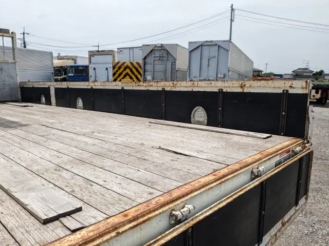 いすゞ フォワード 2PG-FRR90S1(2WD)の写真16