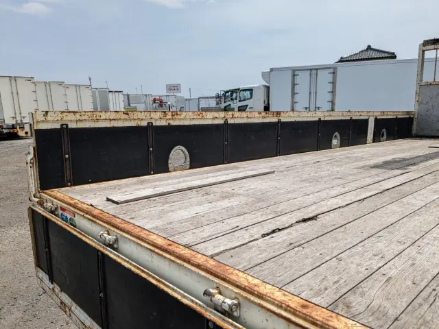 いすゞ フォワード 2PG-FRR90S1(2WD)の写真16