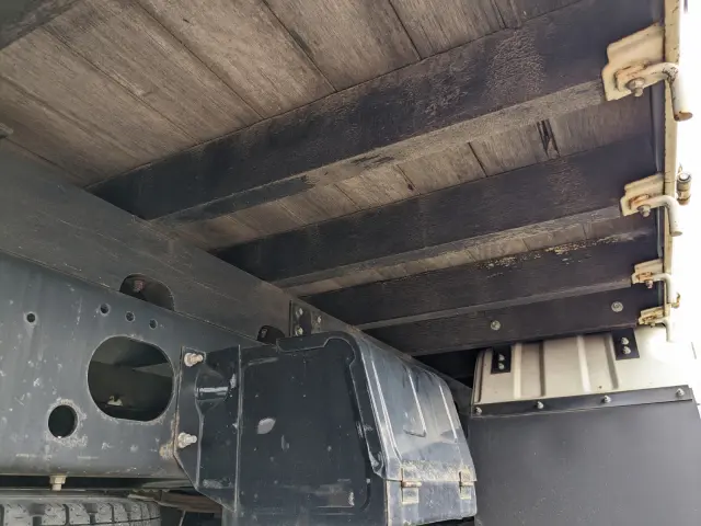 いすゞ フォワード 2PG-FRR90S1(2WD)の写真23