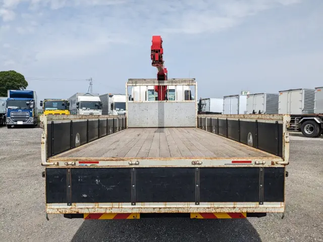 いすゞ フォワード 2PG-FRR90S1(2WD)の写真8