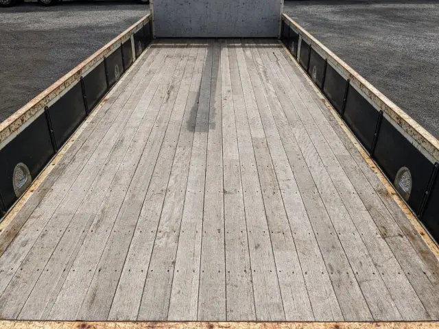 いすゞ フォワード 2PG-FRR90S1(2WD)の写真11