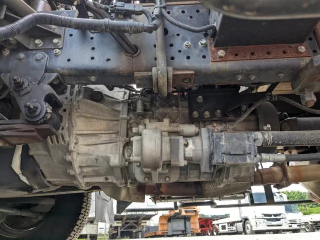 いすゞ フォワード 2PG-FRR90S1(2WD)の写真19