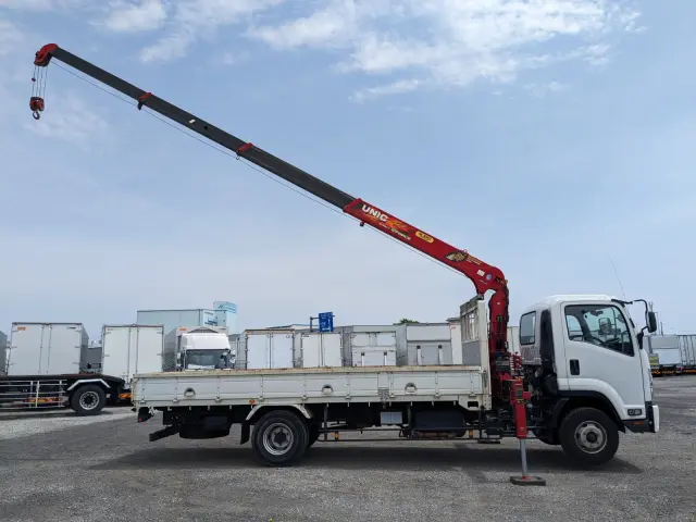 いすゞ フォワード 2PG-FRR90S1(2WD)の写真28