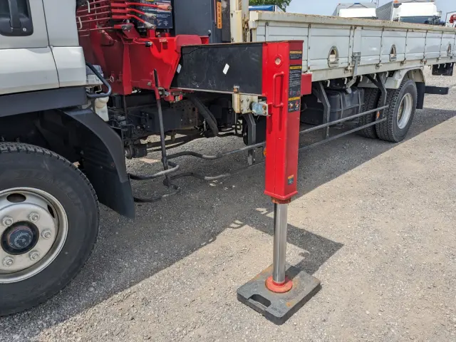 いすゞ フォワード 2PG-FRR90S1(2WD)の写真32