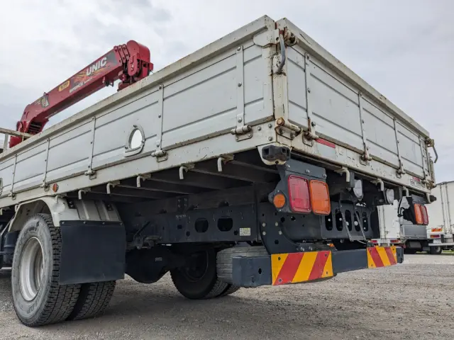 いすゞ フォワード 2PG-FRR90S1(2WD)の写真7